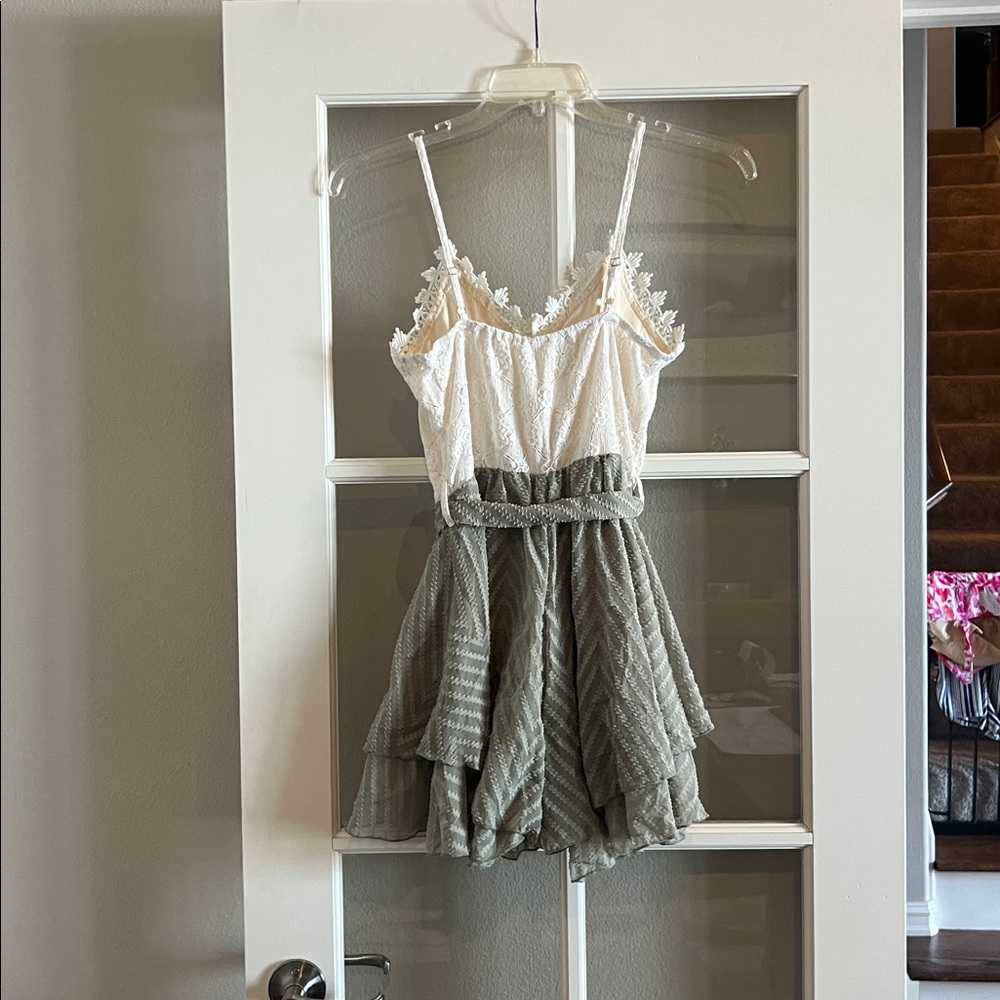 SHEIN White and Sage Green Lace Trim Romper - Picture 10 of 12